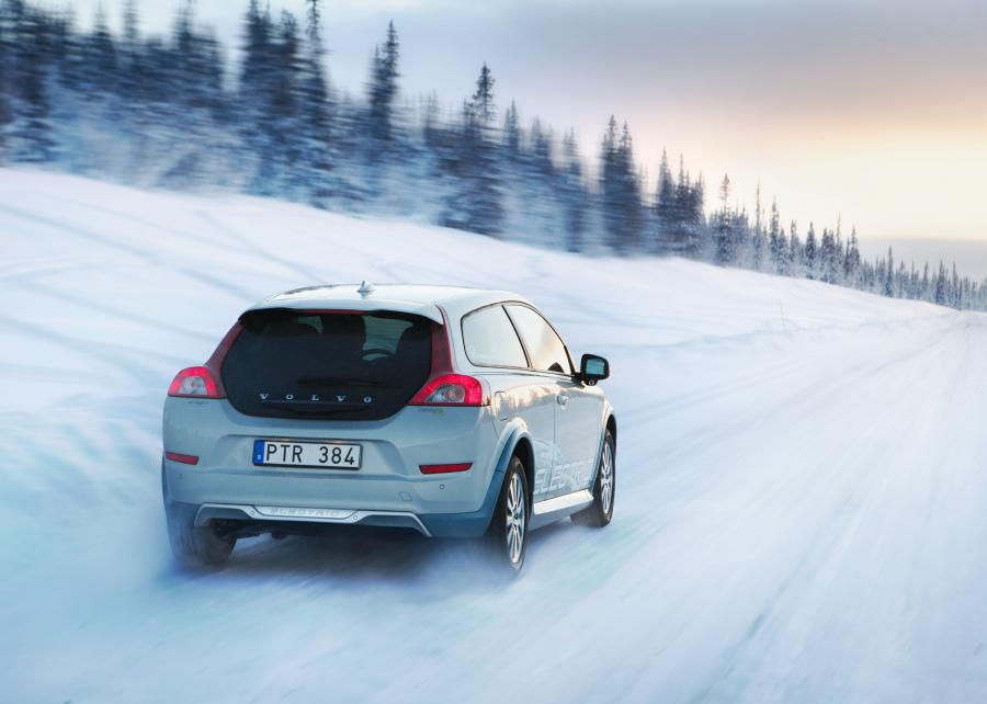  Volvo C30 Electric 2011 года  (фото 22 из 24)
